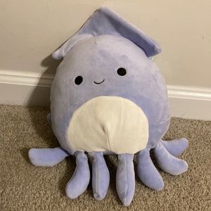 Squishmallow Stacy with tag
